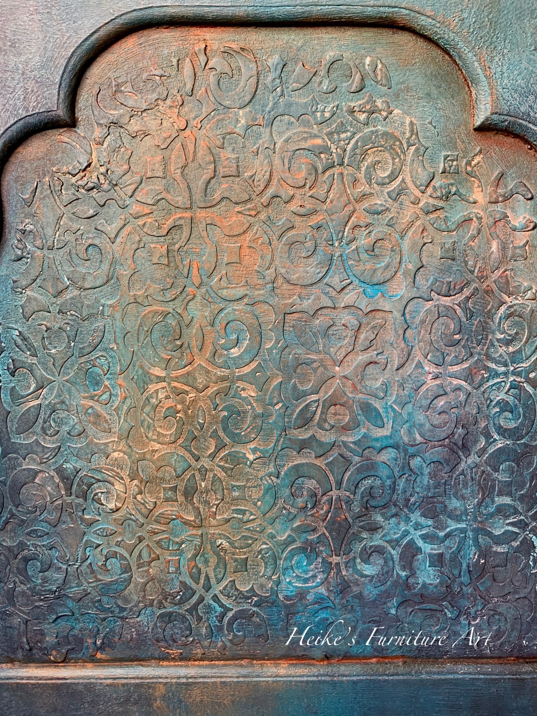 Stencil or not to stencil? – Heike's Furniture Art